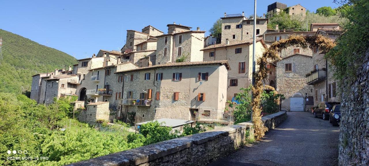 Casa Belvedere A Valle San Martino Di Spoleto Exteriör bild
