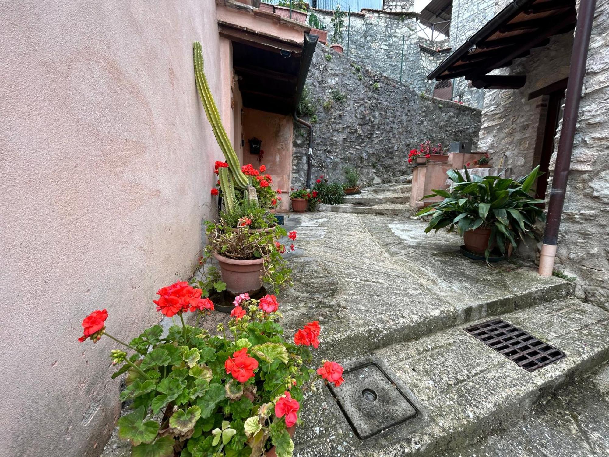 Casa Belvedere A Valle San Martino Di Spoleto Exteriör bild